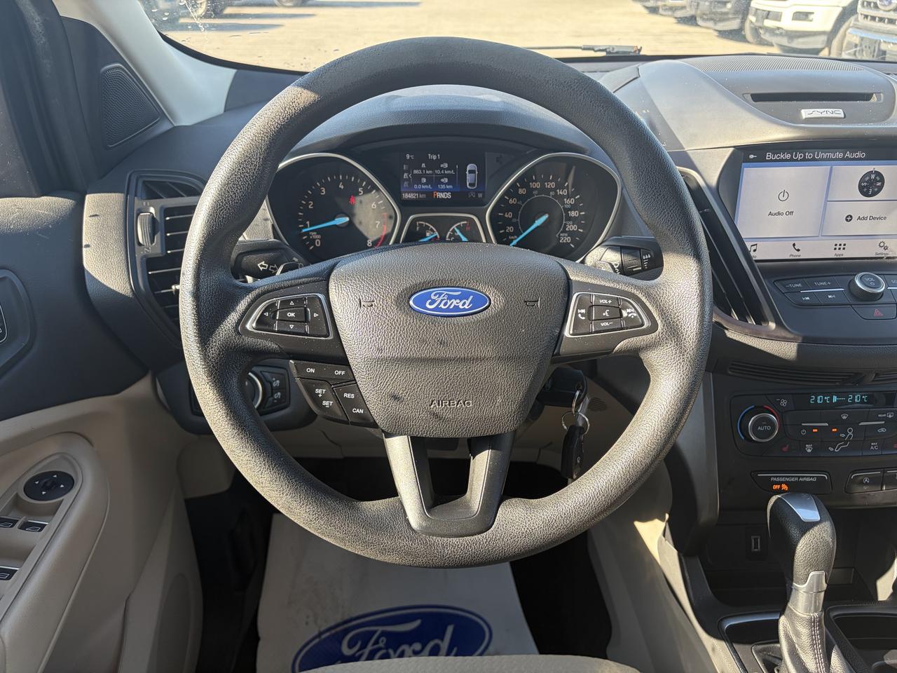 2017 Ford Escape SE FWD Photo