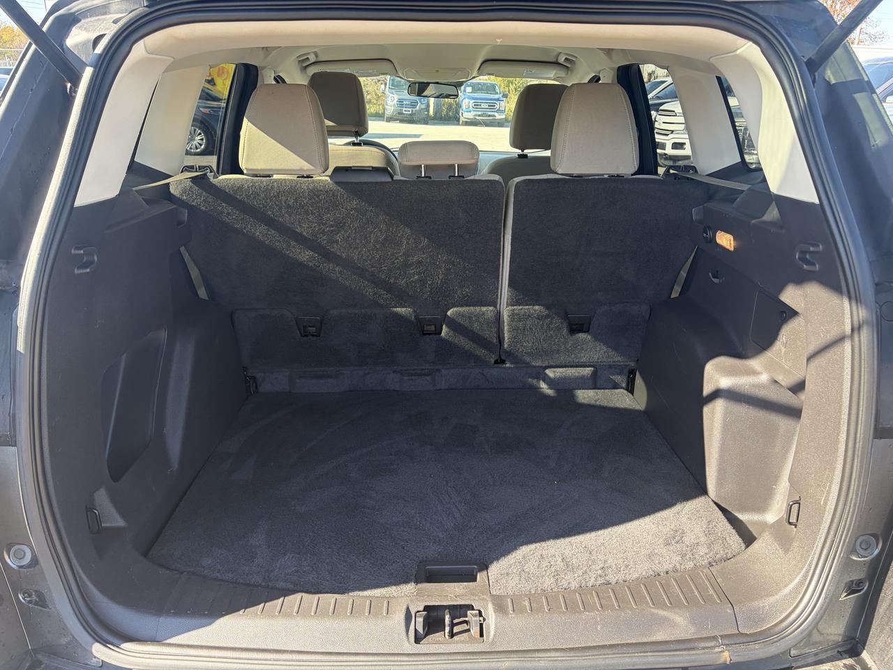 2017 Ford Escape SE FWD Photo