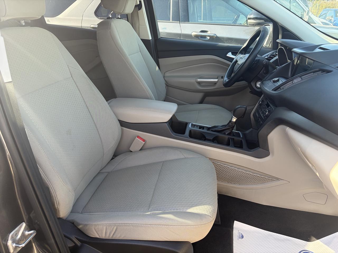2017 Ford Escape SE FWD Photo