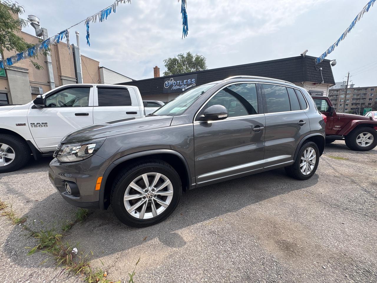 2016 Volkswagen Tiguan COMFORTLINE - Photo #1