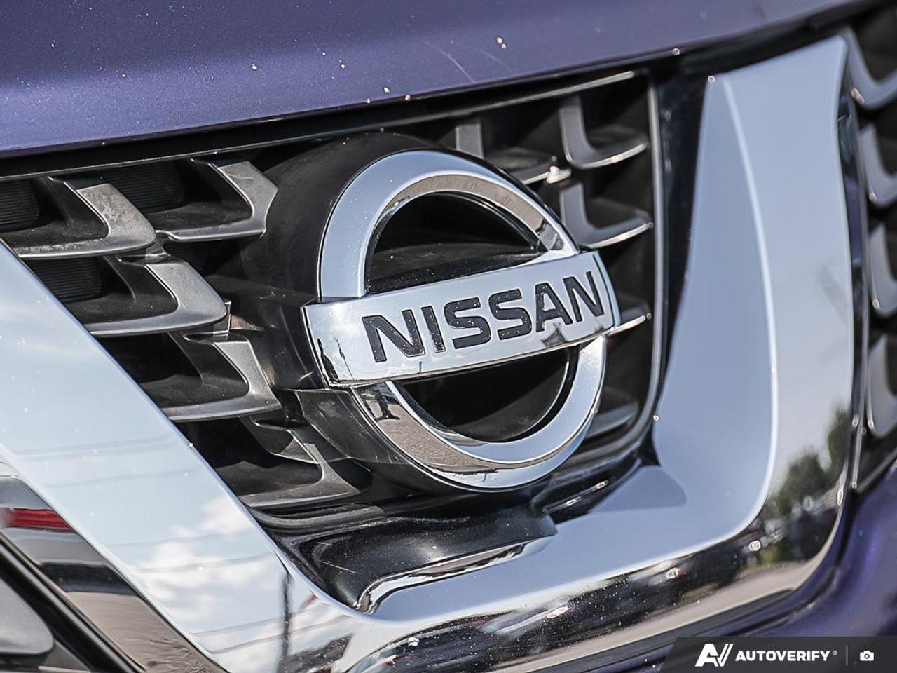 2015 Nissan Juke SV, AWD, LOW KM'S, R/V CAM, BLUETOOTH Photo