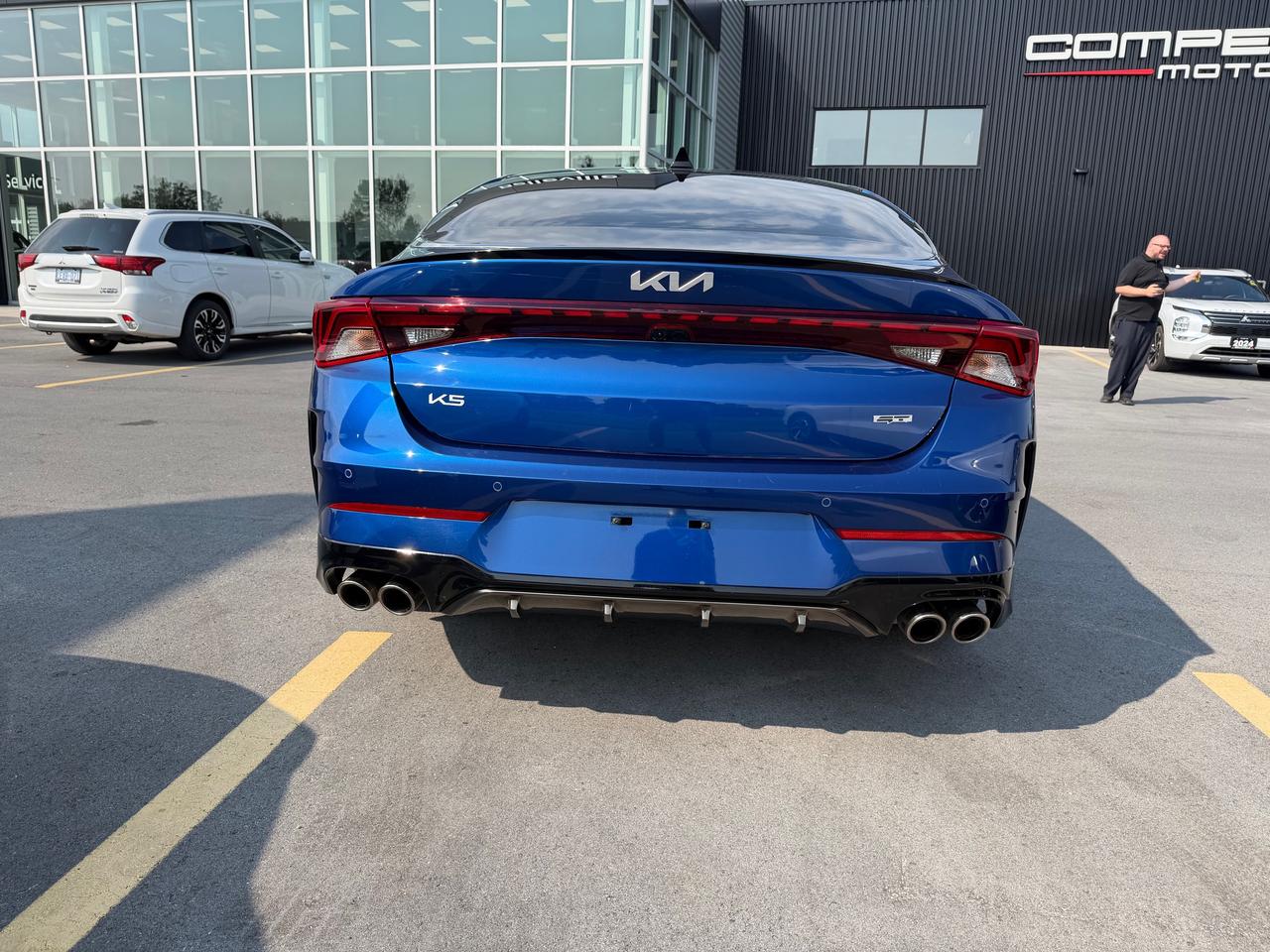 2023 Kia K5 GT w/Brown Interior Photo2