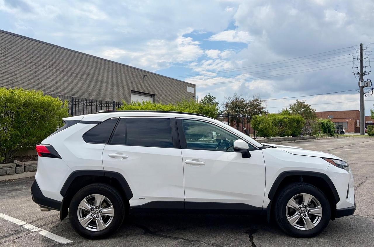 2023 Toyota RAV4 Hybrid XLE AWD - Photo #3