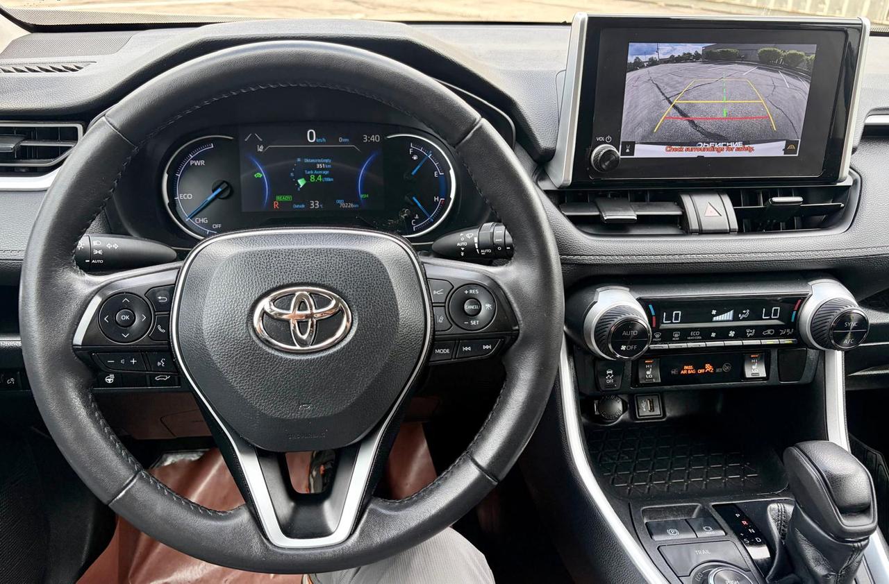 2023 Toyota RAV4 Hybrid XLE AWD Photo