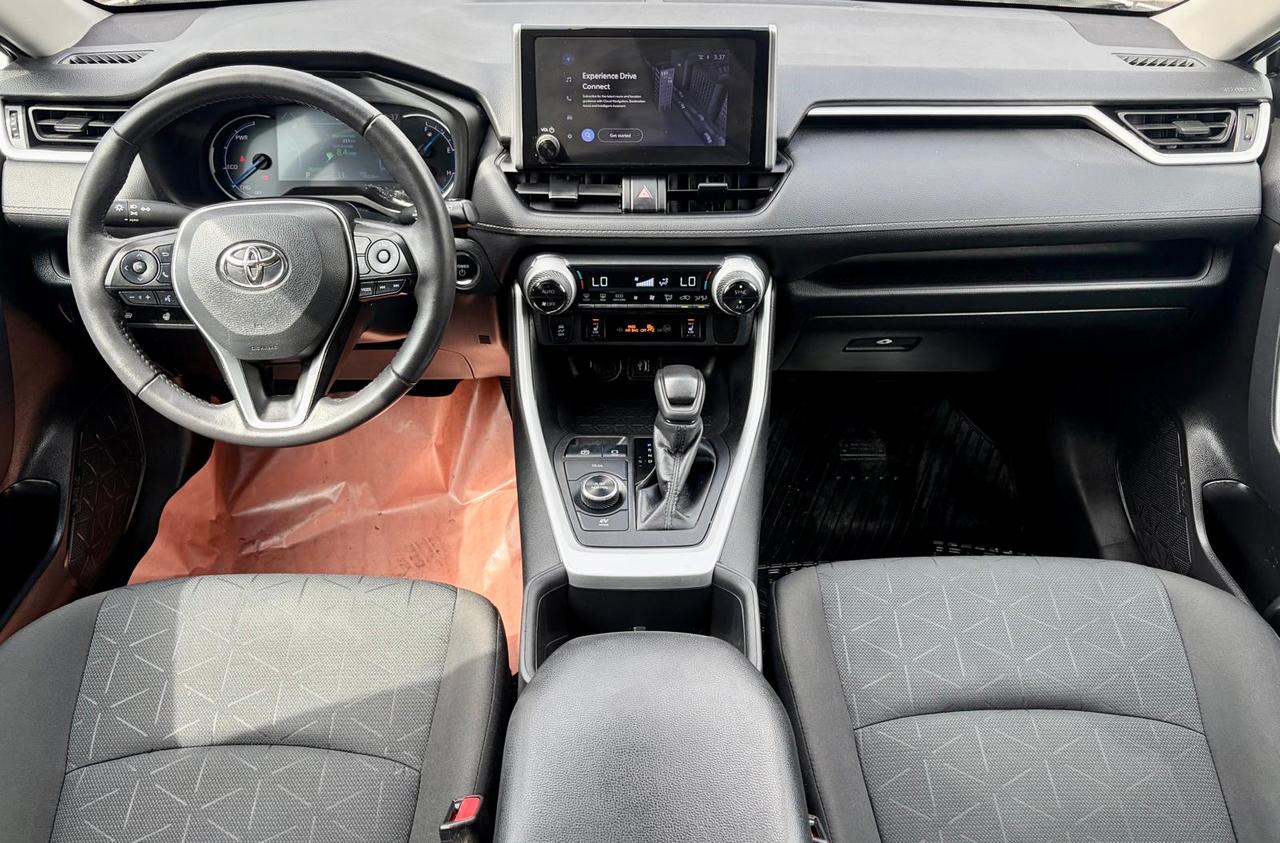 2023 Toyota RAV4 Hybrid XLE AWD Photo