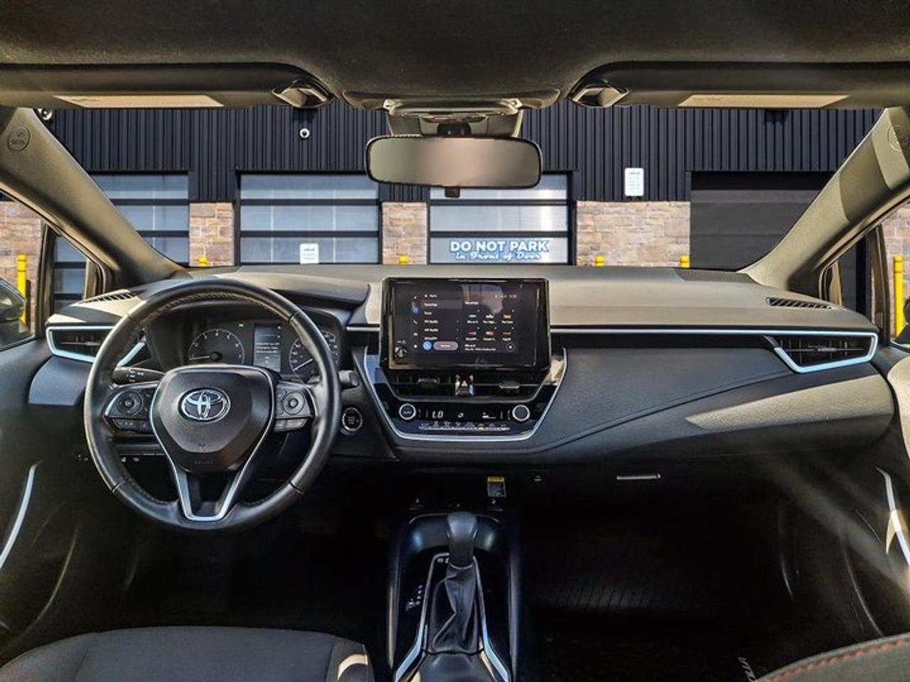 2024 Toyota Corolla SE Upgrade | Sunroof | Heated Seats + Steering | Adaptive Cruise | CarPlay | Rear Cam | and More ! Photo