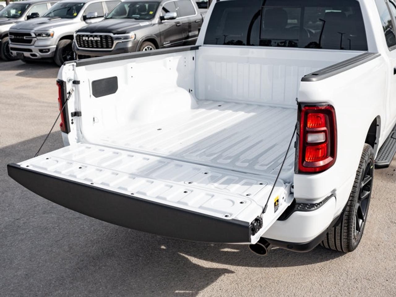 2027 RAM 1500 SPORT Photo