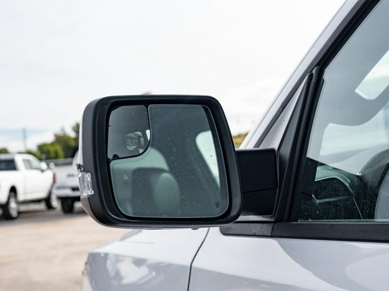 2027 RAM 1500 SPORT Photo