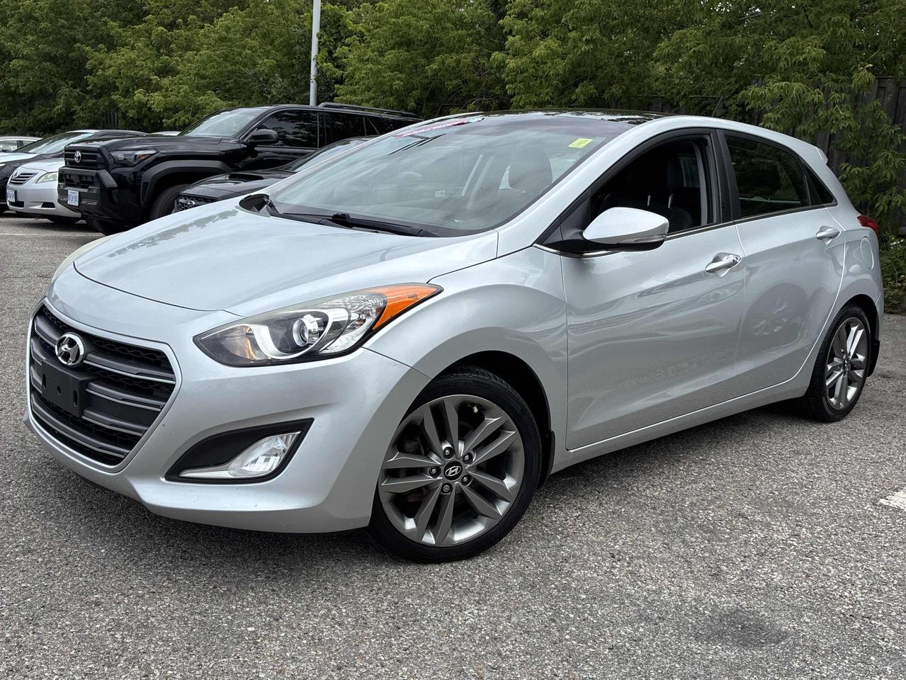 Used 2016 Hyundai Elantra GT LIMITED/ LEATHER /ROOF /NAVI /REAR CAM / LOW KM for sale in Scarborough, ON