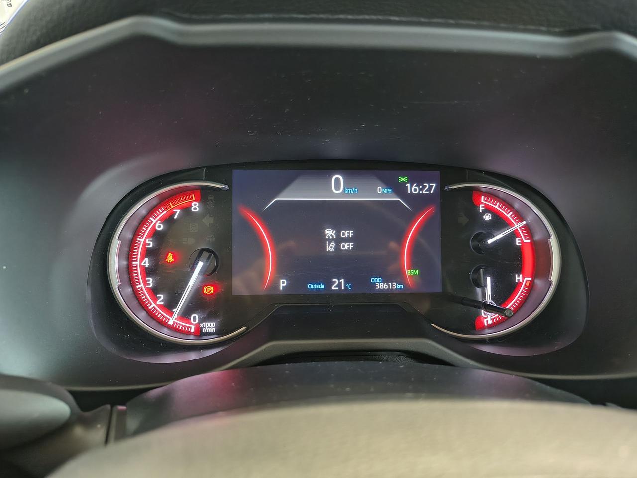 2023 Toyota RAV4 LE Photo