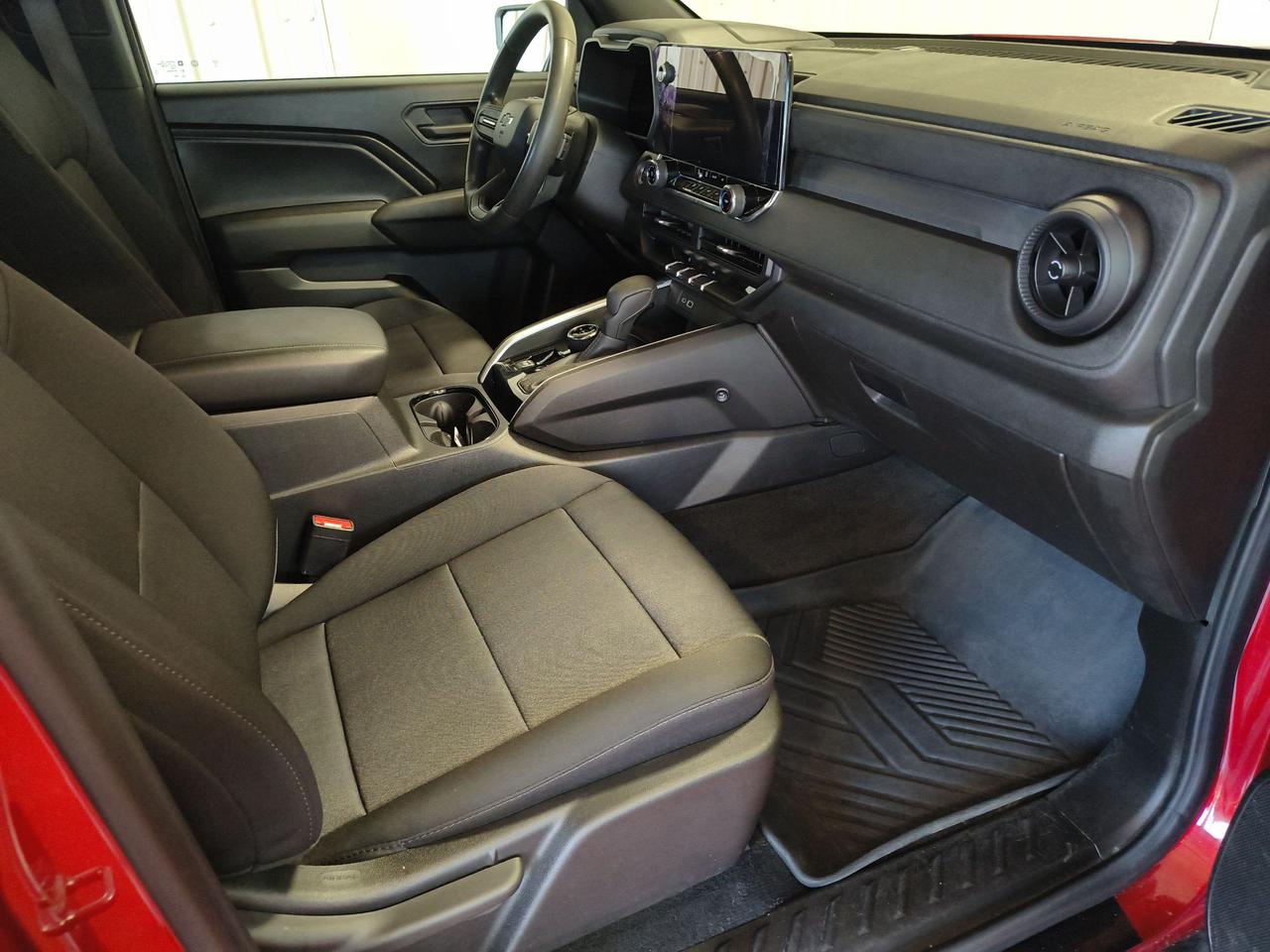 2024 Chevrolet Colorado 4WD Trail Boss Photo0