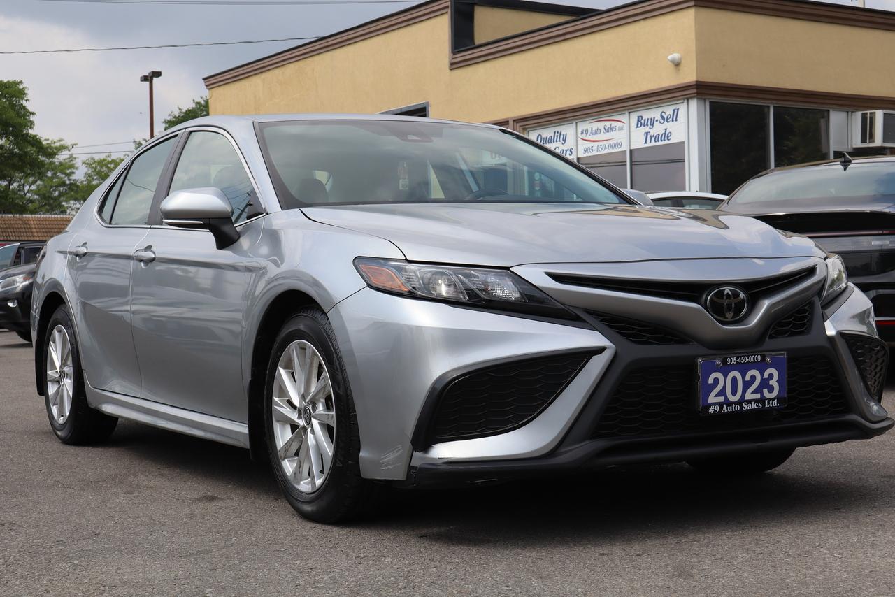 2023 Toyota Camry SE - Photo #1