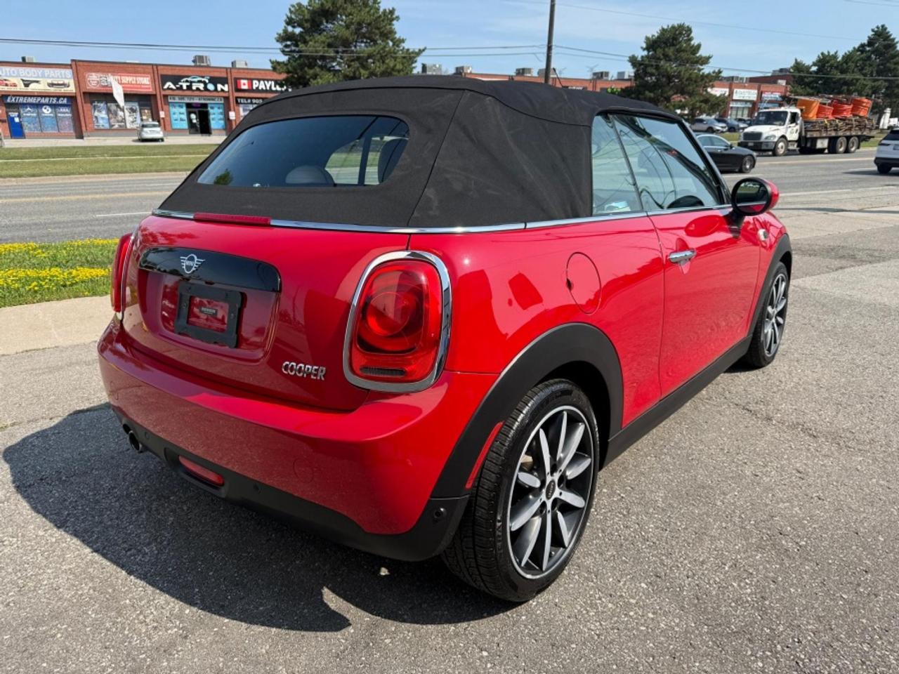2019 MINI Cooper Convertible COOPER/ NO ACCIDENTS/ LEATHER/ NAVI/ REAR CAM - Photo #6