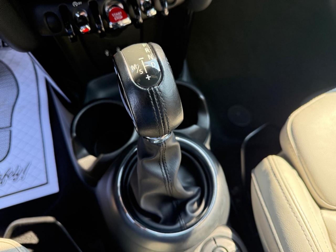 2019 MINI Cooper Convertible COOPER/ NO ACCIDENTS/ LEATHER/ NAVI/ REAR CAM Photo