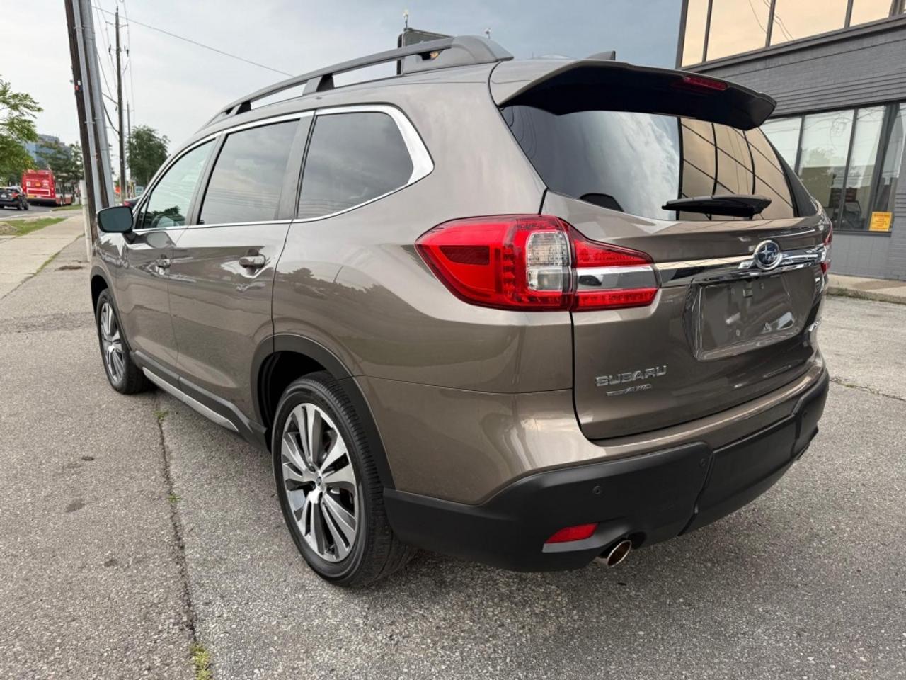 2022 Subaru ASCENT LIMITED AWD /7-PASSENGER/ LEATHER/ PANO SUNROOF Photo