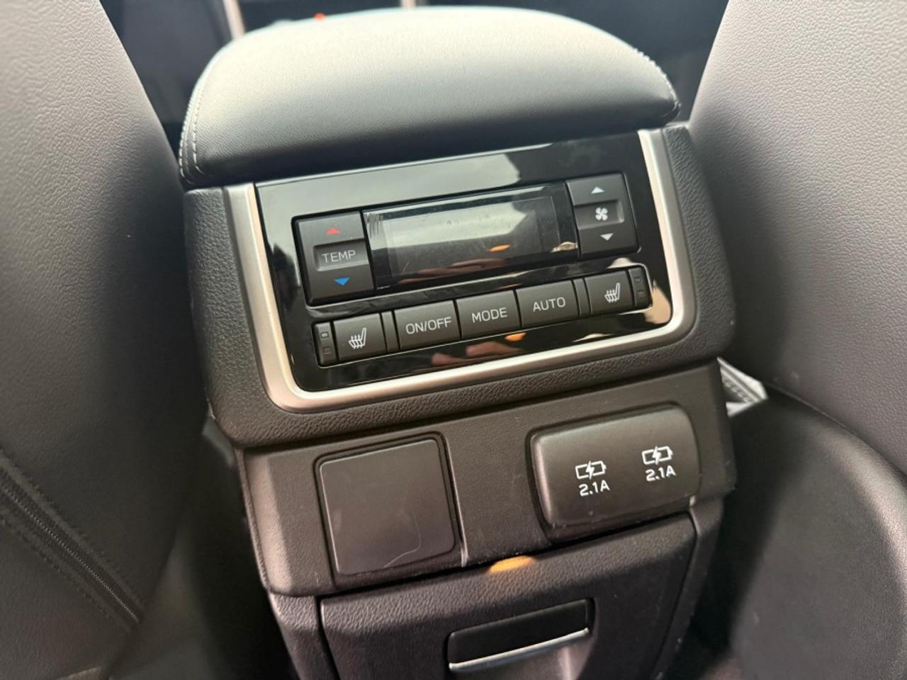 2022 Subaru ASCENT LIMITED AWD /7-PASSENGER/ LEATHER/ PANO SUNROOF Photo