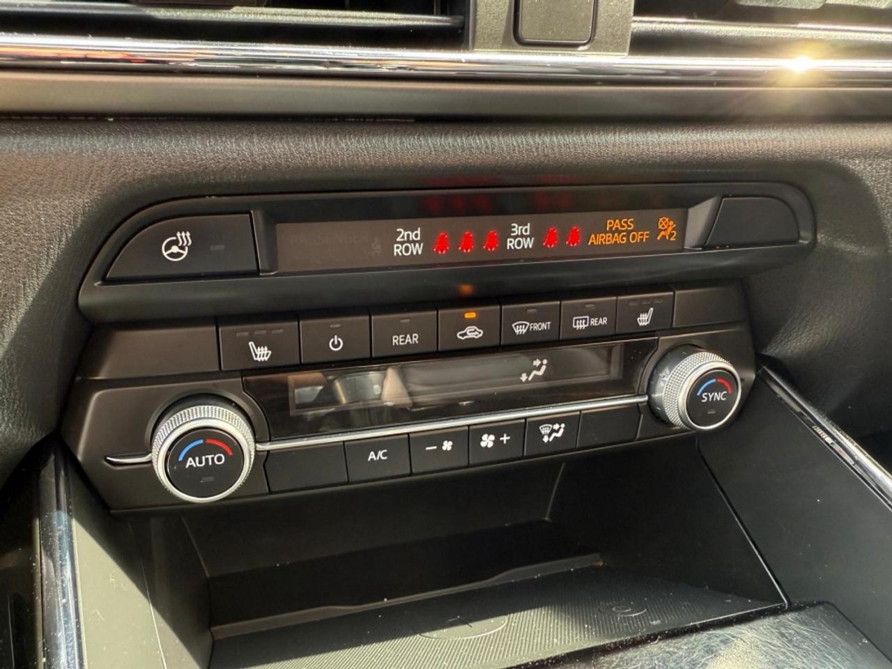 2022 Mazda CX-9 GS-L AWD /7 PASSENGER /LEATHER /PANO SUNROOF Photo