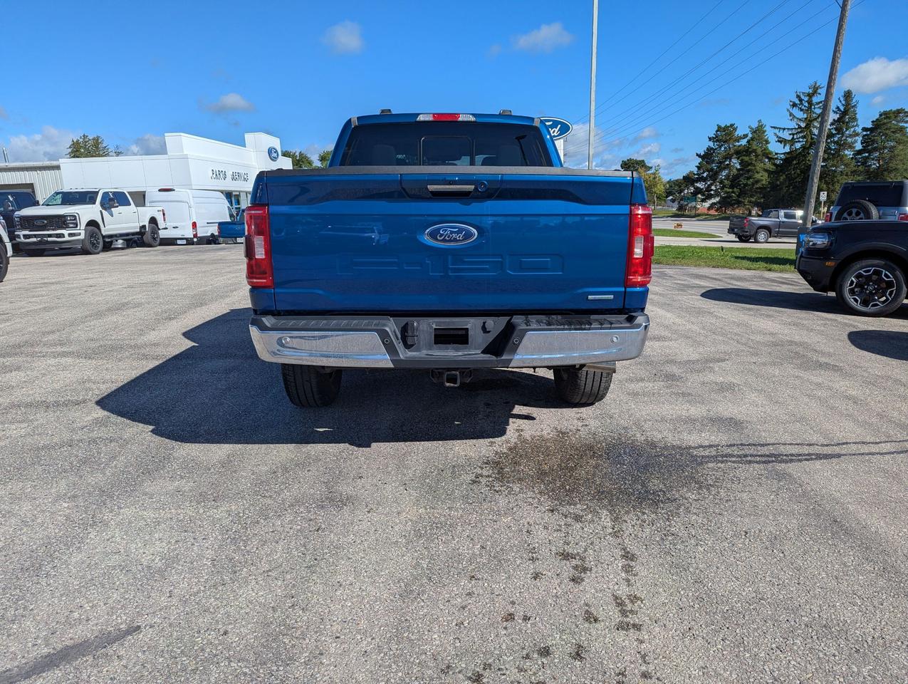 2023 Ford F-150 XLT 4WD SuperCrew 5.5' Box Photo4