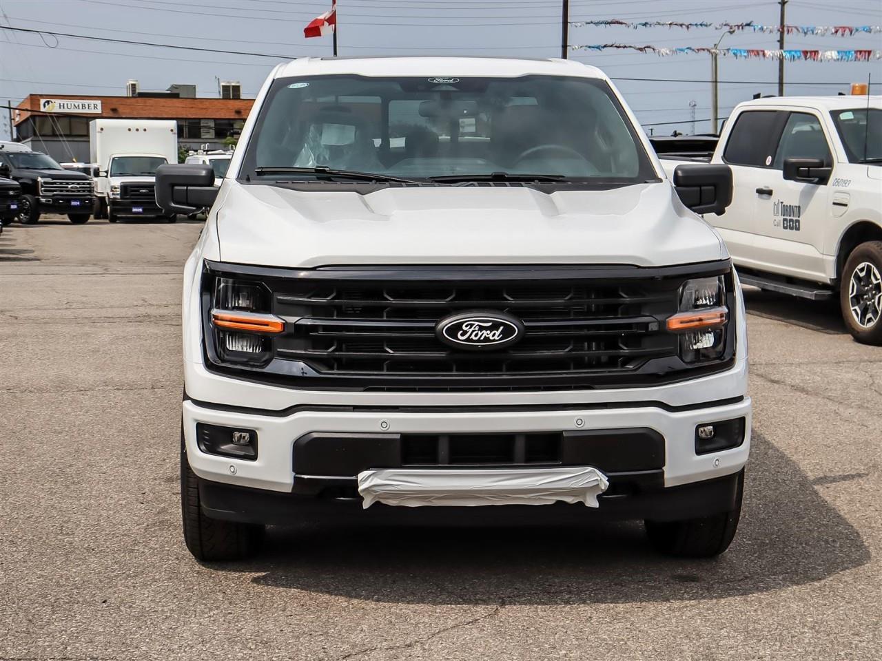 2026 Ford F-150 XLT Photo2