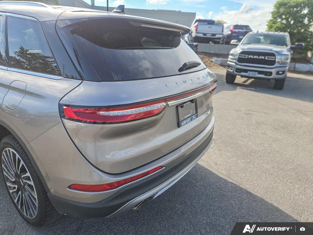 2021 Lincoln Corsair Reserve ONE OWNER | NO ACCIDENTS Photo