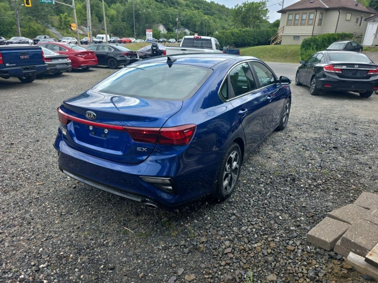2020 Kia Forte EX Photo4