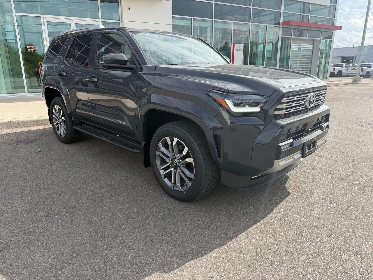 2026 Toyota 4Runner Limited 7 passanger AWD Photo5