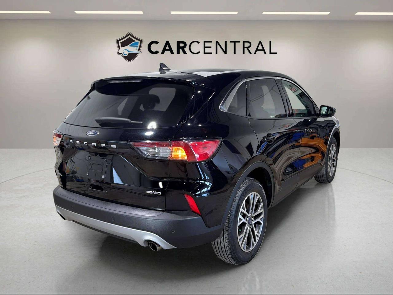 2022 Ford Escape SEL | AWD | CLEAN CARFAX | 1 OWNER | CARPLAY Photo