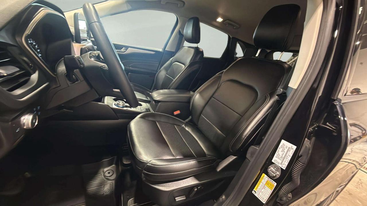 2022 Ford Escape SEL | AWD | CLEAN CARFAX | 1 OWNER | CARPLAY Photo