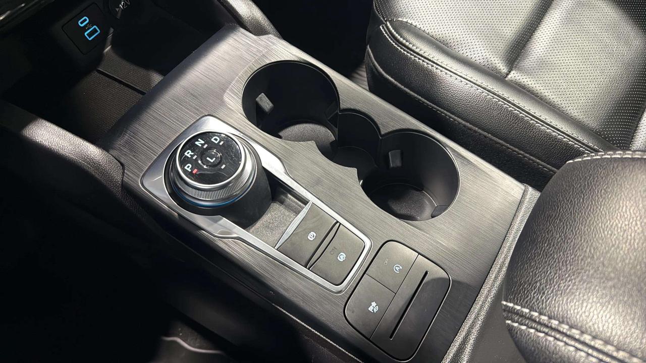 2022 Ford Escape SEL | AWD | CLEAN CARFAX | 1 OWNER | CARPLAY Photo