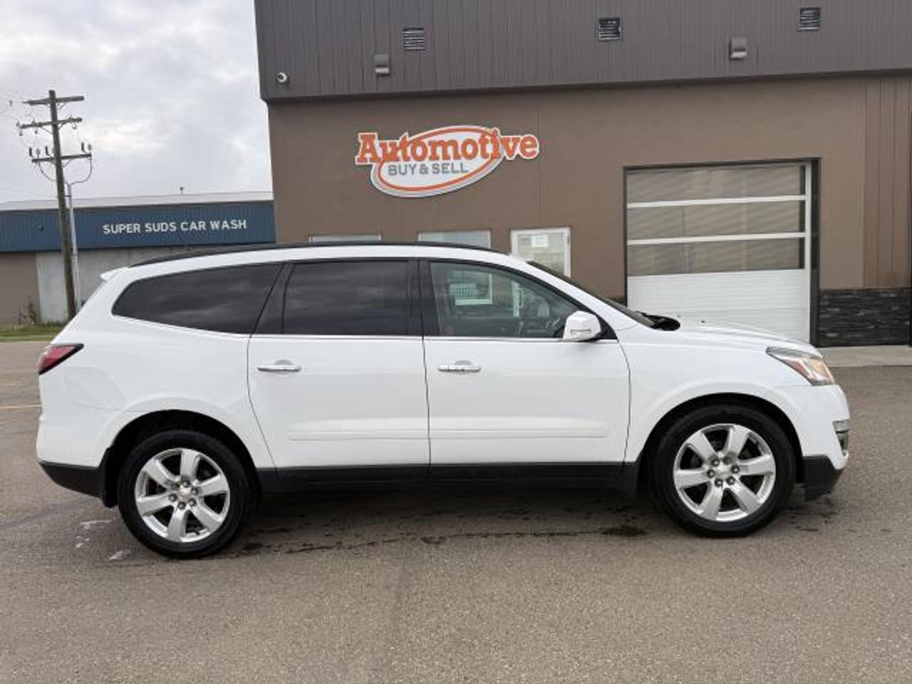 Used 2016 Chevrolet Traverse 1LT AWD for sale in Stettler, AB