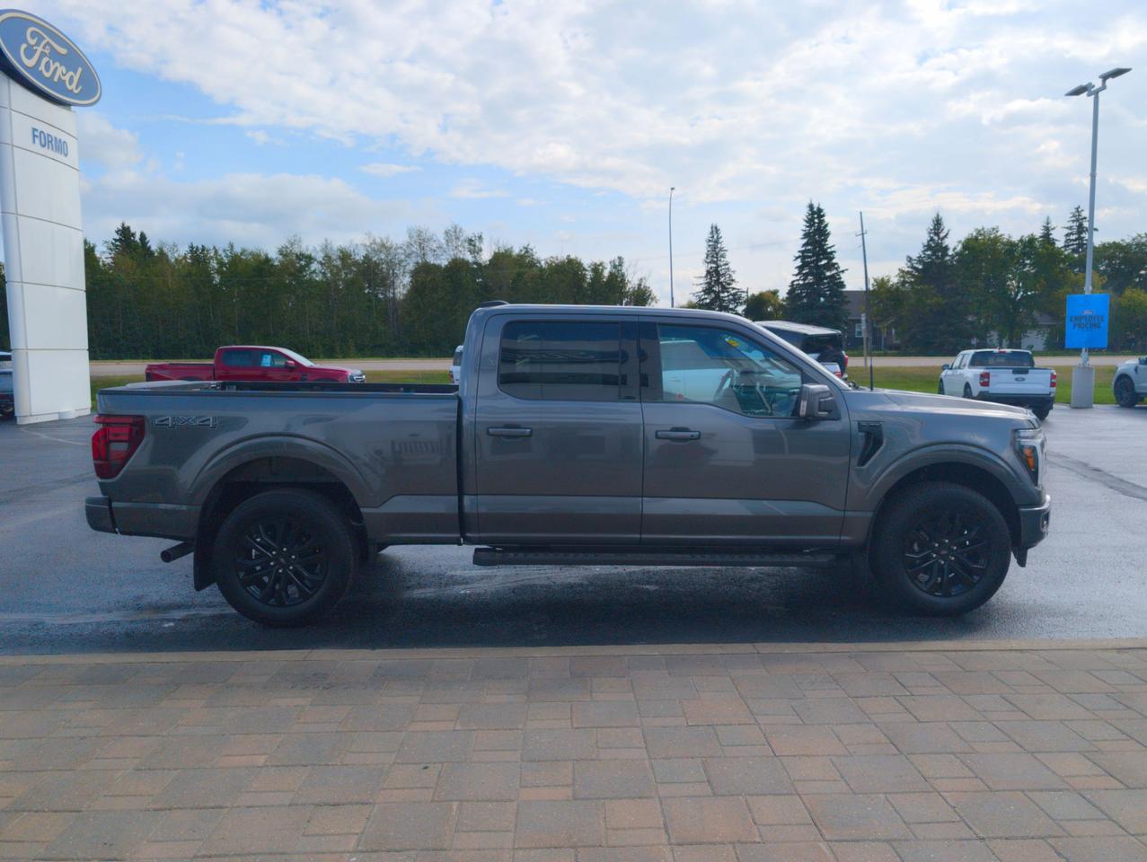 2026 Ford F-150 Lariat Photo4