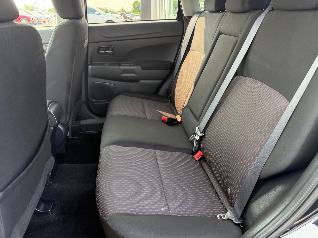 2017 Mitsubishi RVR Black Edition Photo