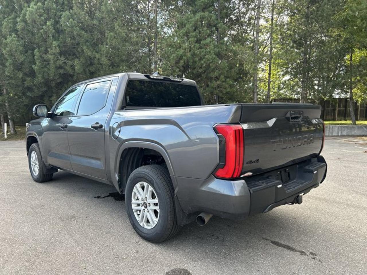 2024 Toyota Tundra SR Crewmax 4x4 | No Accidents Photo