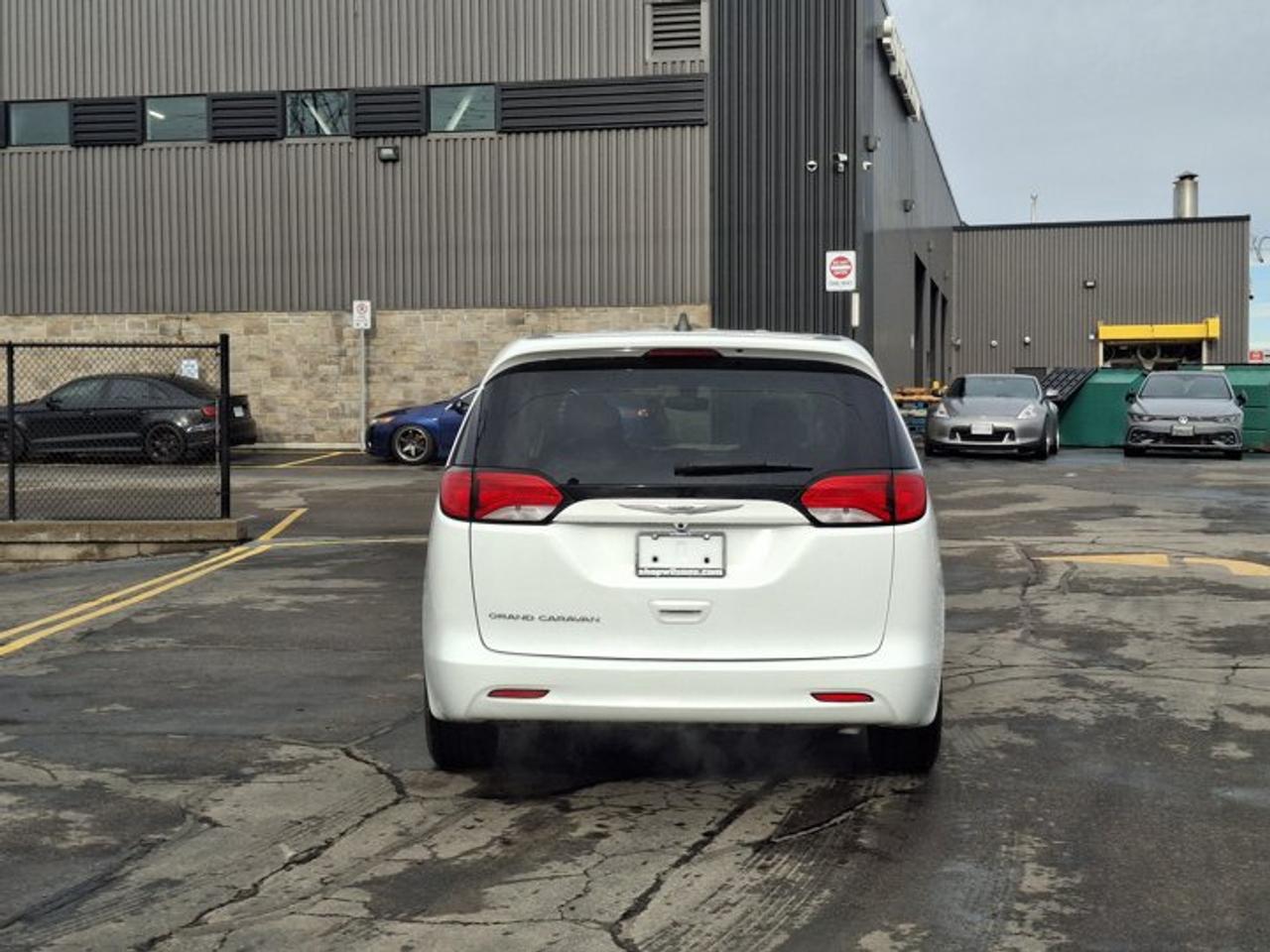 2022 Dodge Grand Caravan SXT | Heated Wheel + Seats | Power Sliding Doors | Power Seat | Power Liftgate | Stow N Go and More! Photo