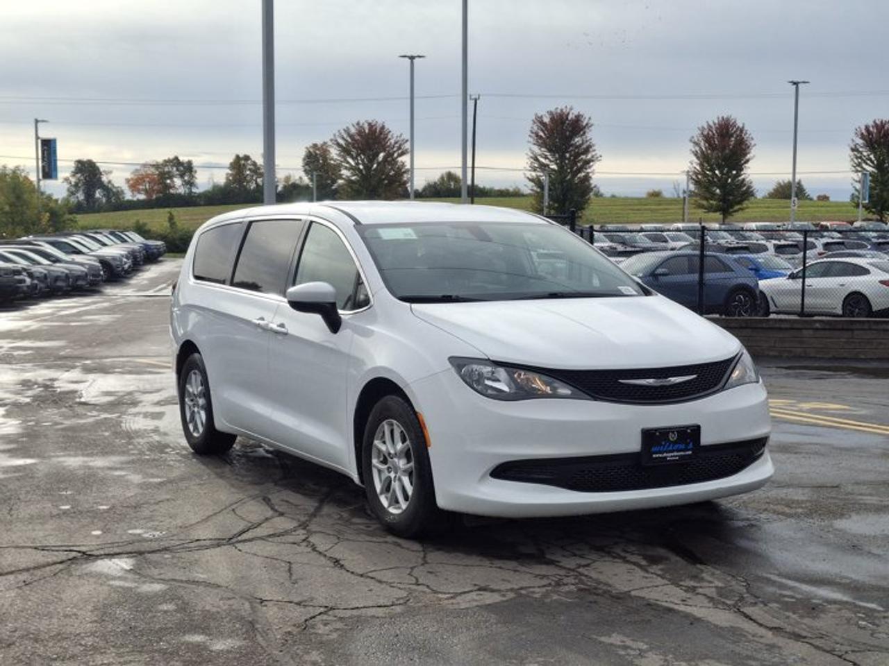 2022 Dodge Grand Caravan SXT | Heated Wheel + Seats | Power Sliding Doors | Power Seat | Power Liftgate | Stow N Go and More! Photo
