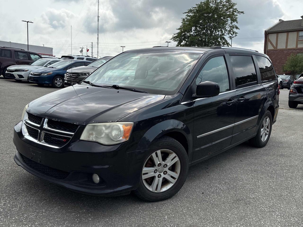 2014 Dodge Grand Caravan Crew - Photo #1