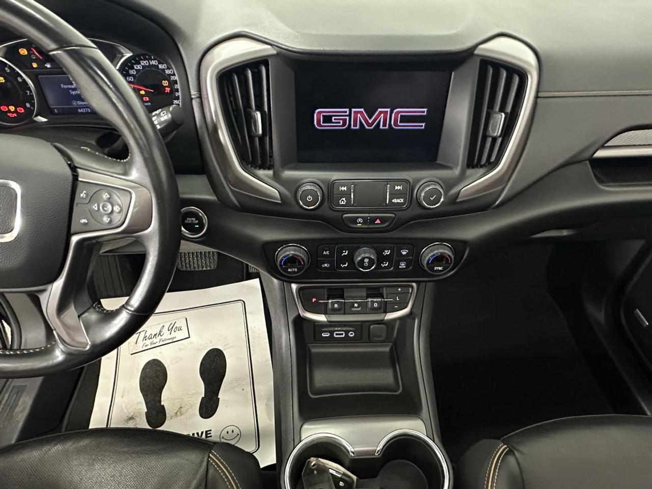 2022 GMC Terrain AT4/AWD/LEATHER/PANOROOF/1 OWNER LEASE RETURN! Photo