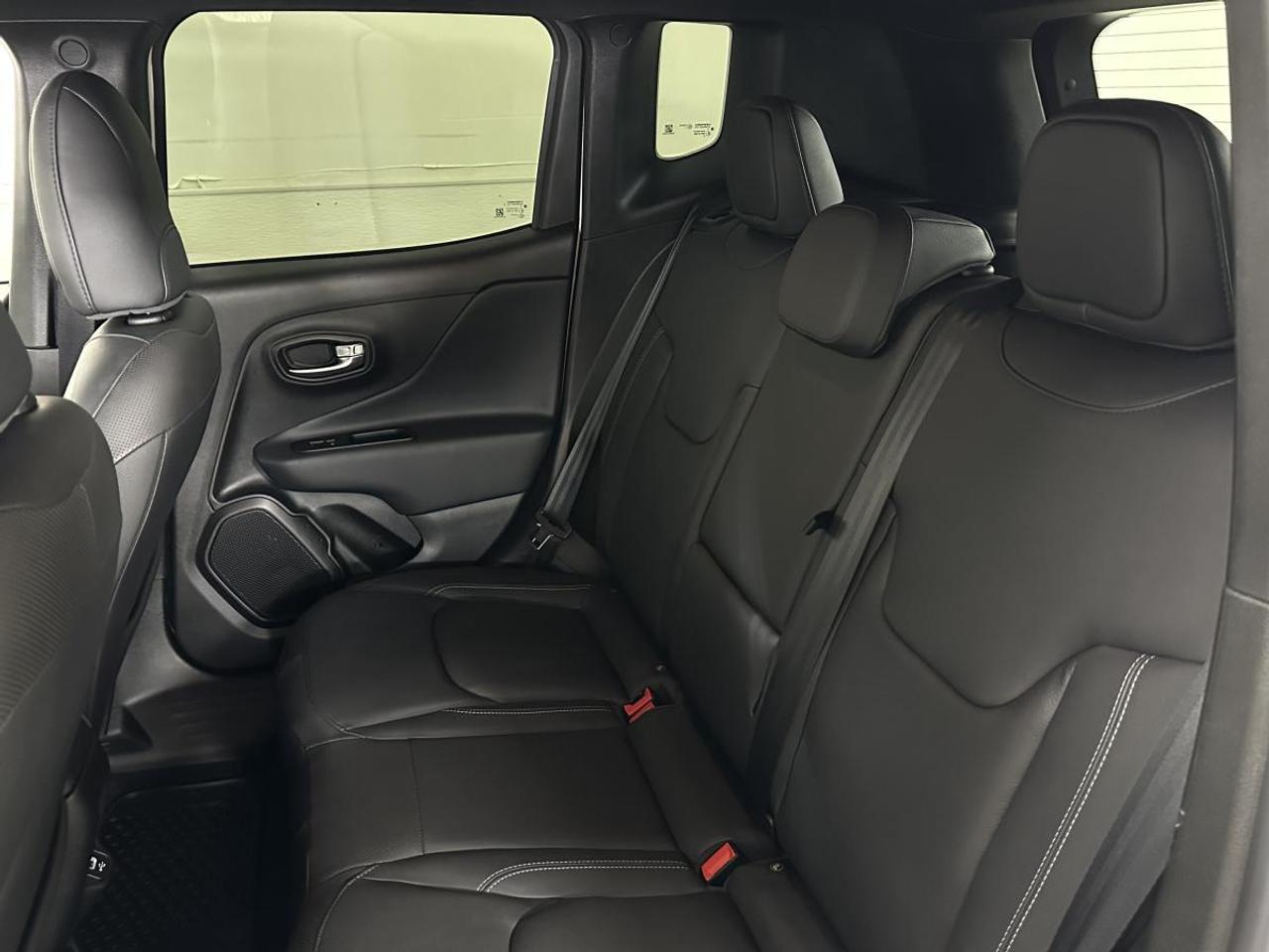 2022 Jeep Renegade North NORTH ALTITUDE/LEATHER/48KM/LOCAL TRADE! Photo