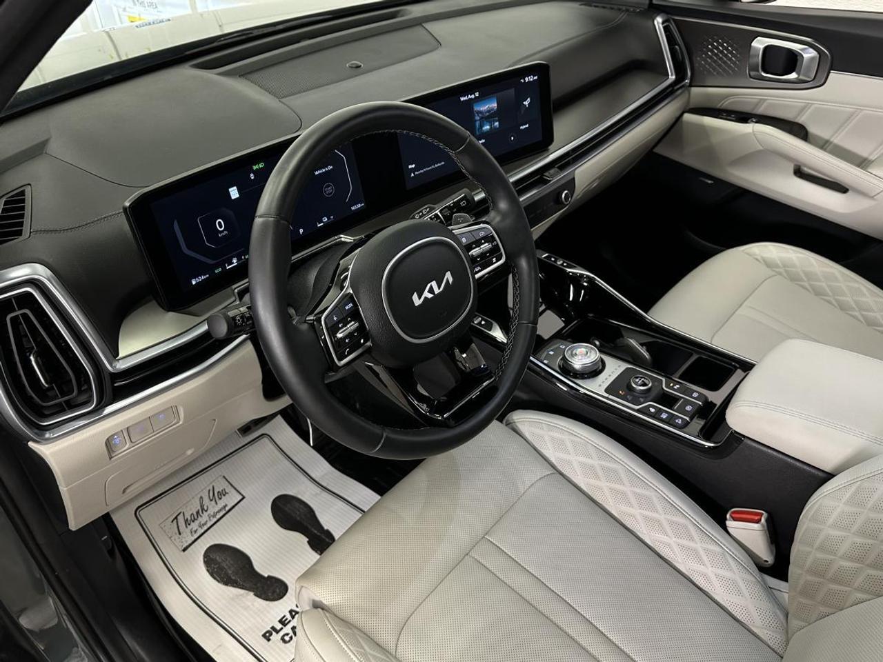 2025 Kia Sorento Hybrid SX AWD - HYBRID/AWD/16KM/PANO/NAVI/LEATHER/1 OWNER! Photo