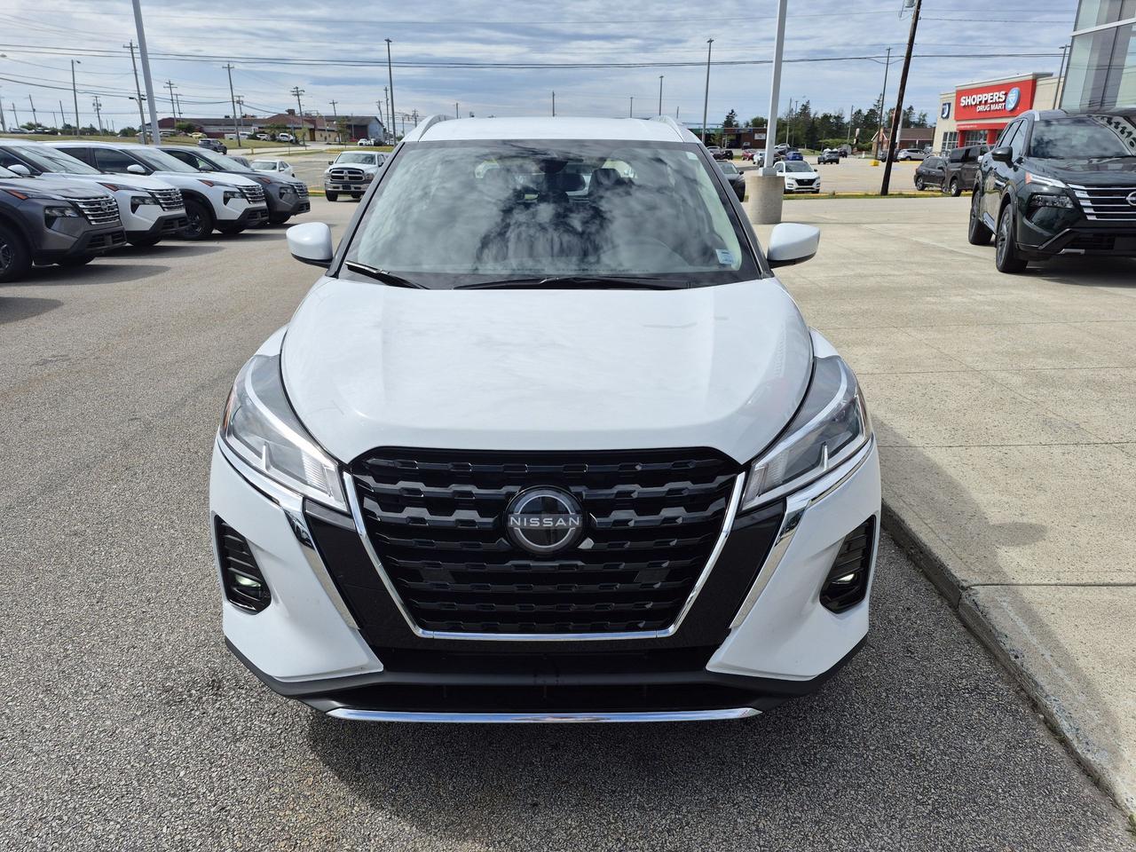 2025 Nissan Kicks Play SV Photo2