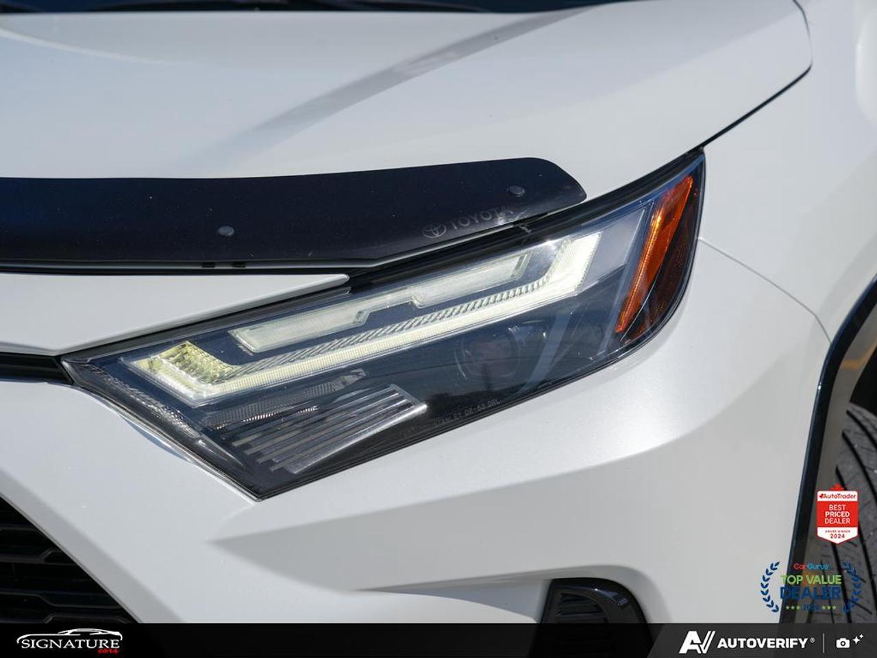 2023 Toyota RAV4 Hybrid SE AWD No Accident Sunroof Carplay BSM Photo