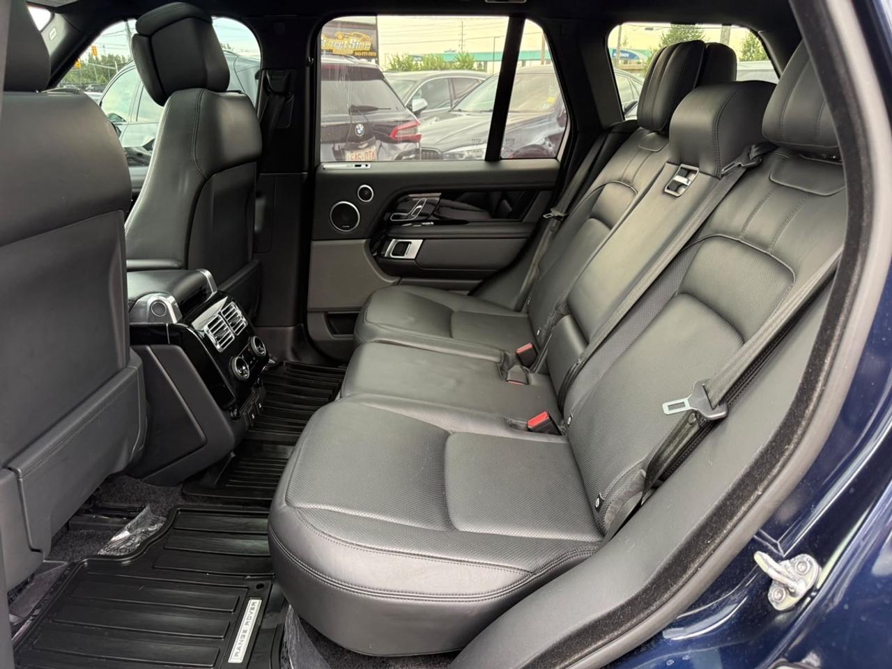 2020 Land Rover Range Rover HSE Photo