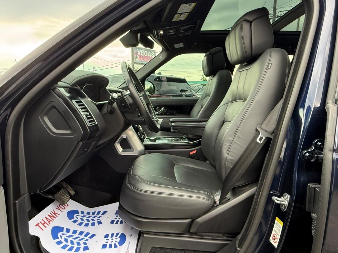 2020 Land Rover Range Rover HSE Photo