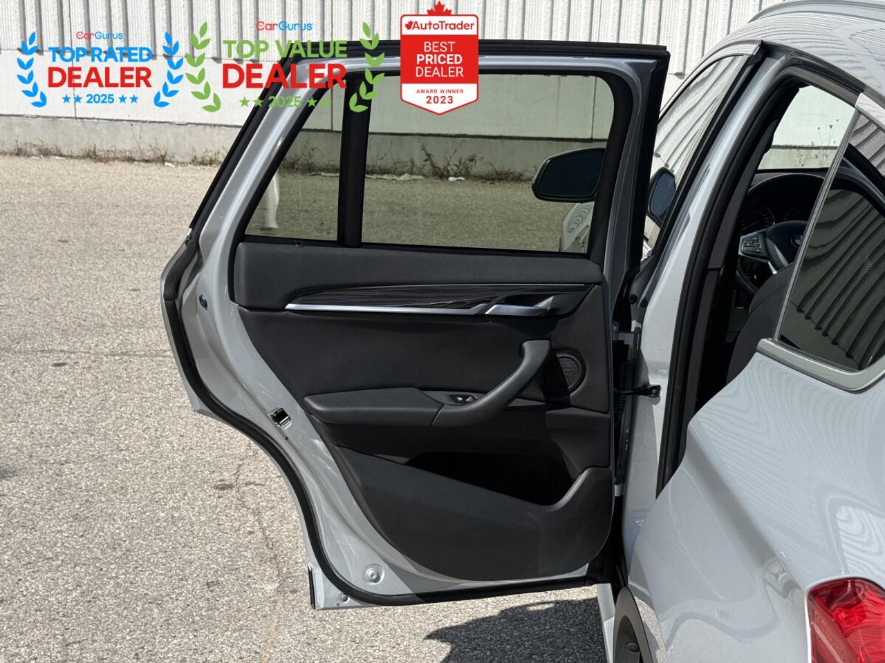 2017 BMW X1 PREMIUM PKG | HUD | PANO | NAVI | LOADED Photo