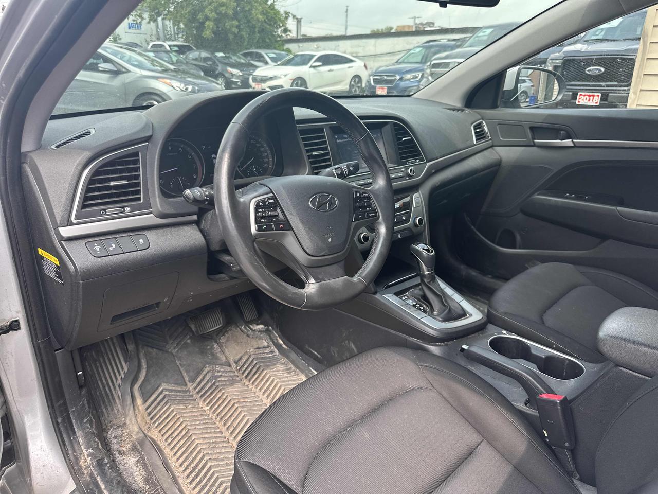 2017 Hyundai Elantra GL | Auto | CarPlay | Cam | Alloys | Cold AC ++ Photo9