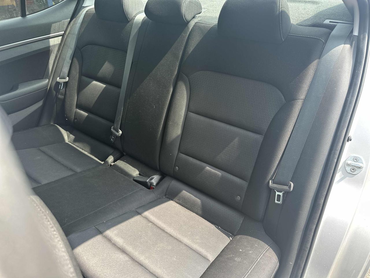 2017 Hyundai Elantra GL | Auto | CarPlay | Cam | Alloys | Cold AC ++ Photo15