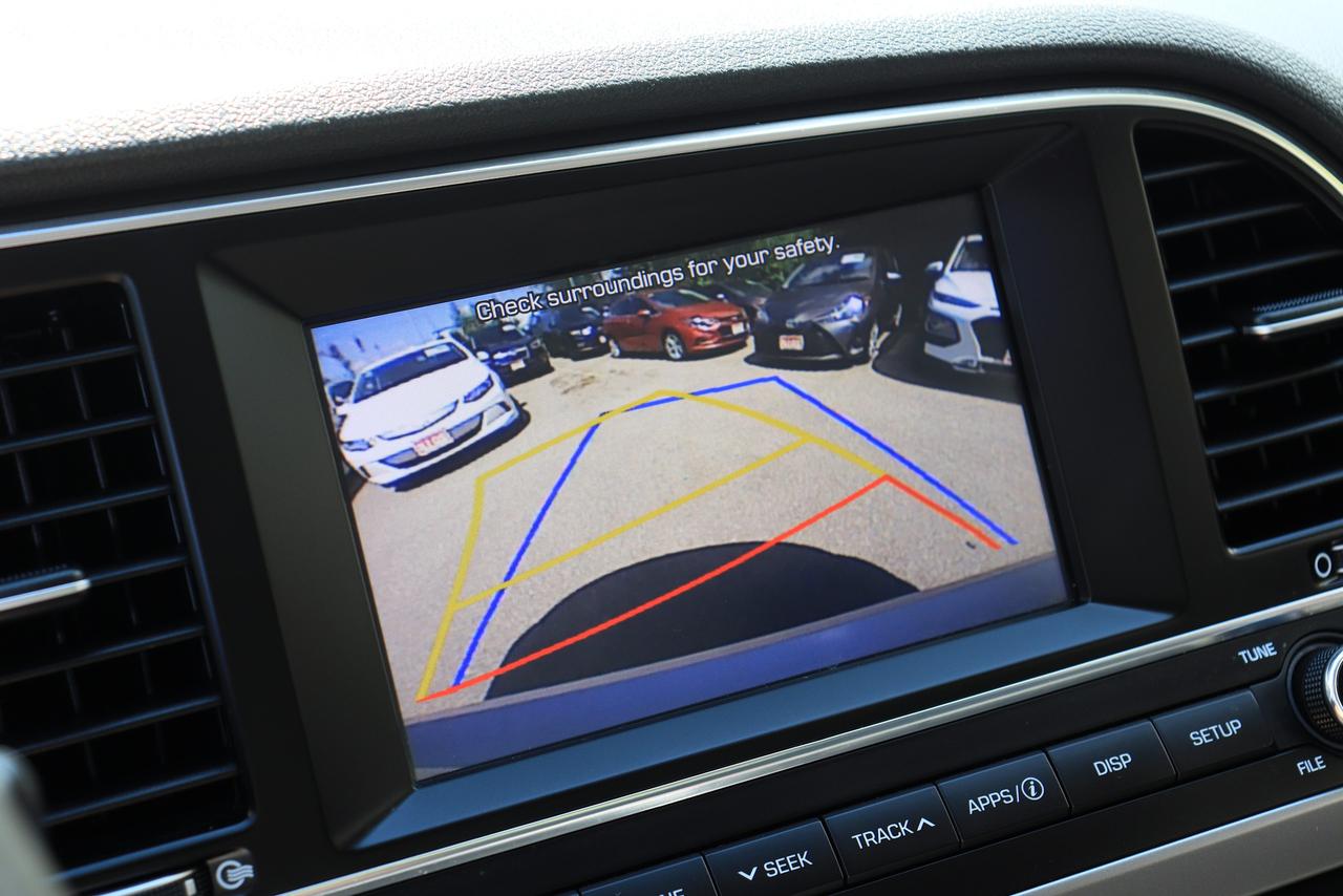 2017 Hyundai Elantra GL | Auto | CarPlay | Cam | Alloys | Cold AC ++ Photo59