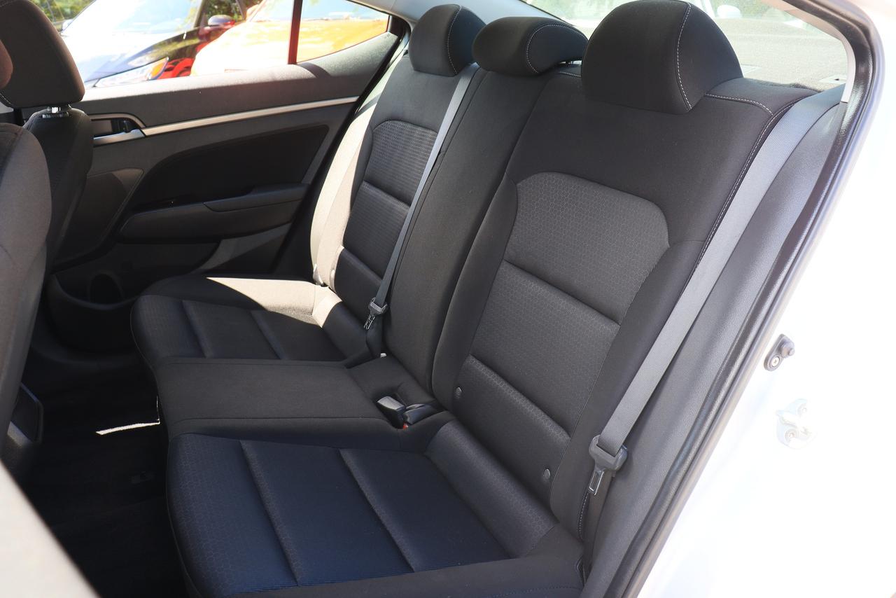 2017 Hyundai Elantra GL | Auto | CarPlay | Cam | Alloys | Cold AC ++ Photo64