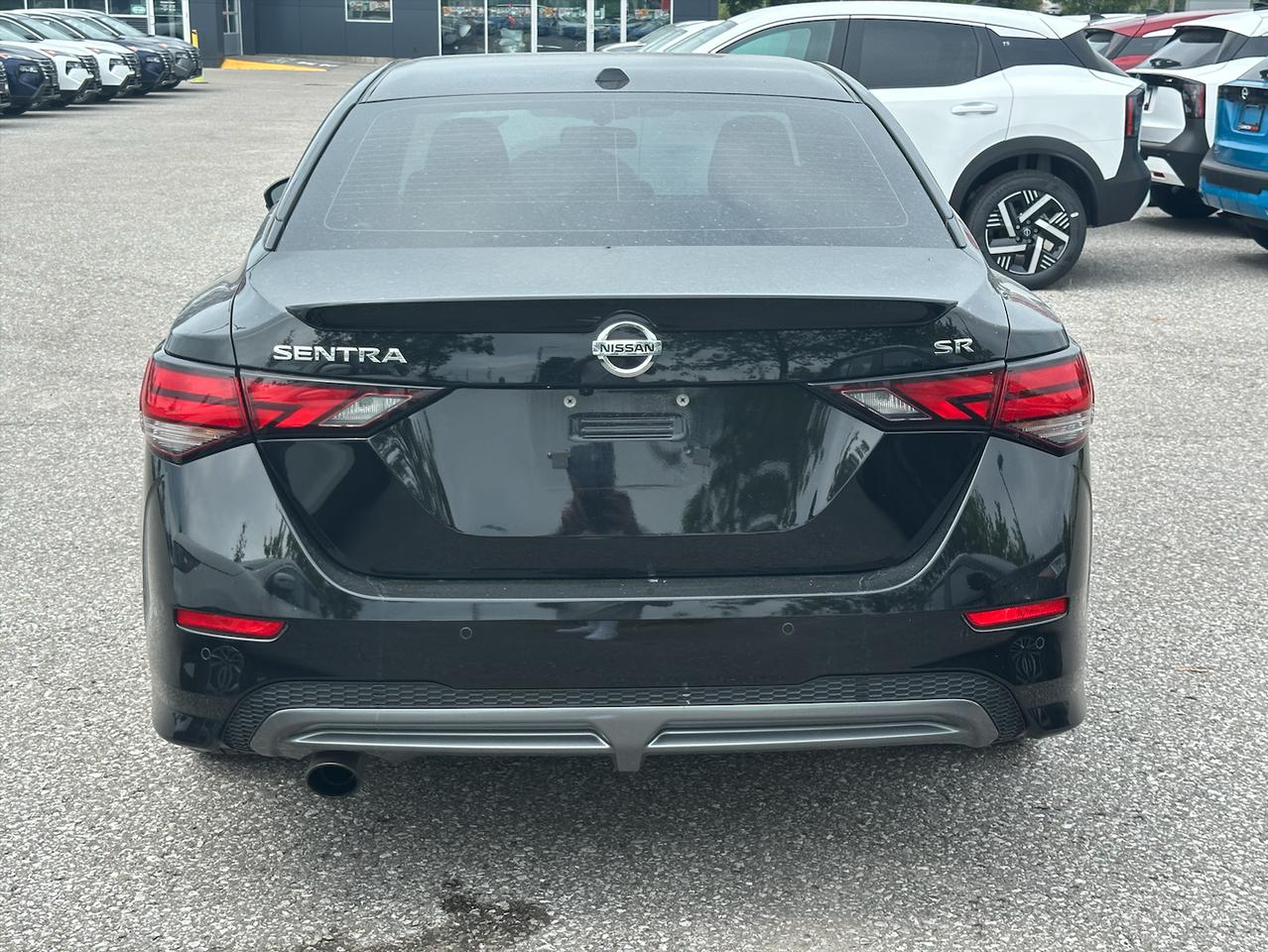 2021 Nissan Sentra SR | 6 Speed | Sunroof | CarPlay | Cam | Loaded! Photo5