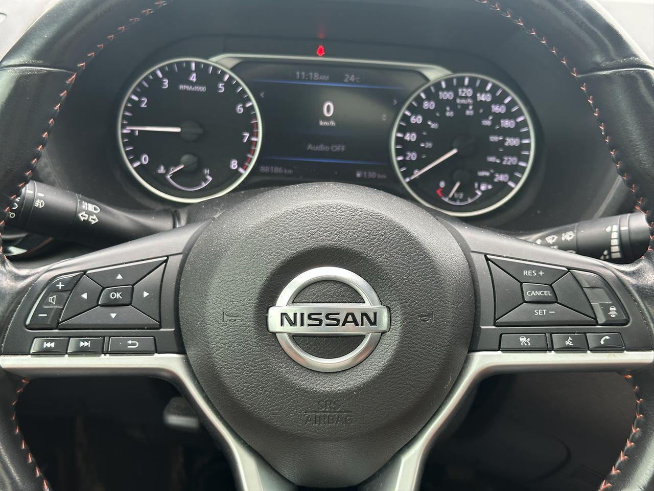 2021 Nissan Sentra SR | 6 Speed | Sunroof | CarPlay | Cam | Loaded! Photo11